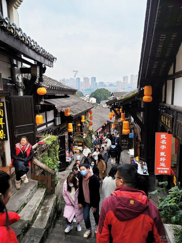 平时不怎么联系的朋友到了他的生日给他送上生日祝福就好啦？